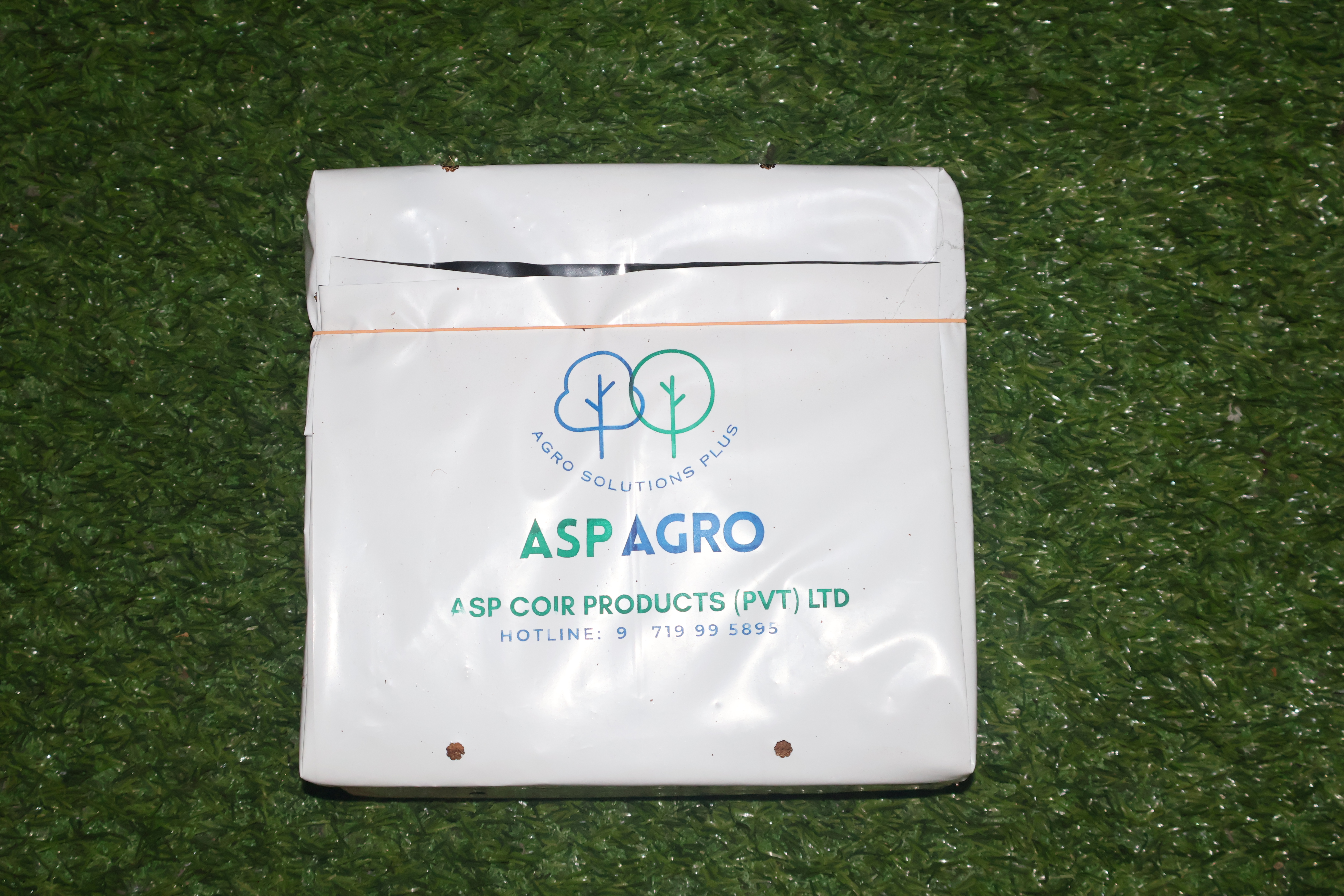 Image of coco-peat block